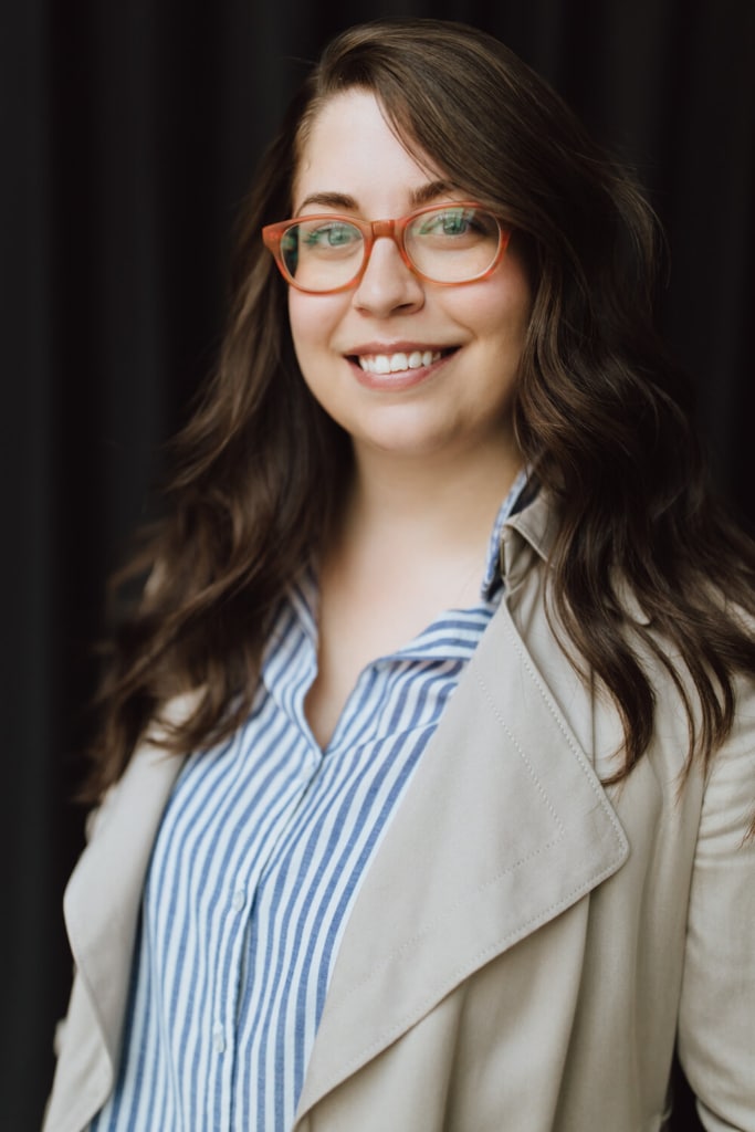 Photograph of author Emma Theriault