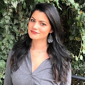 Photograph of author Ande Pliego